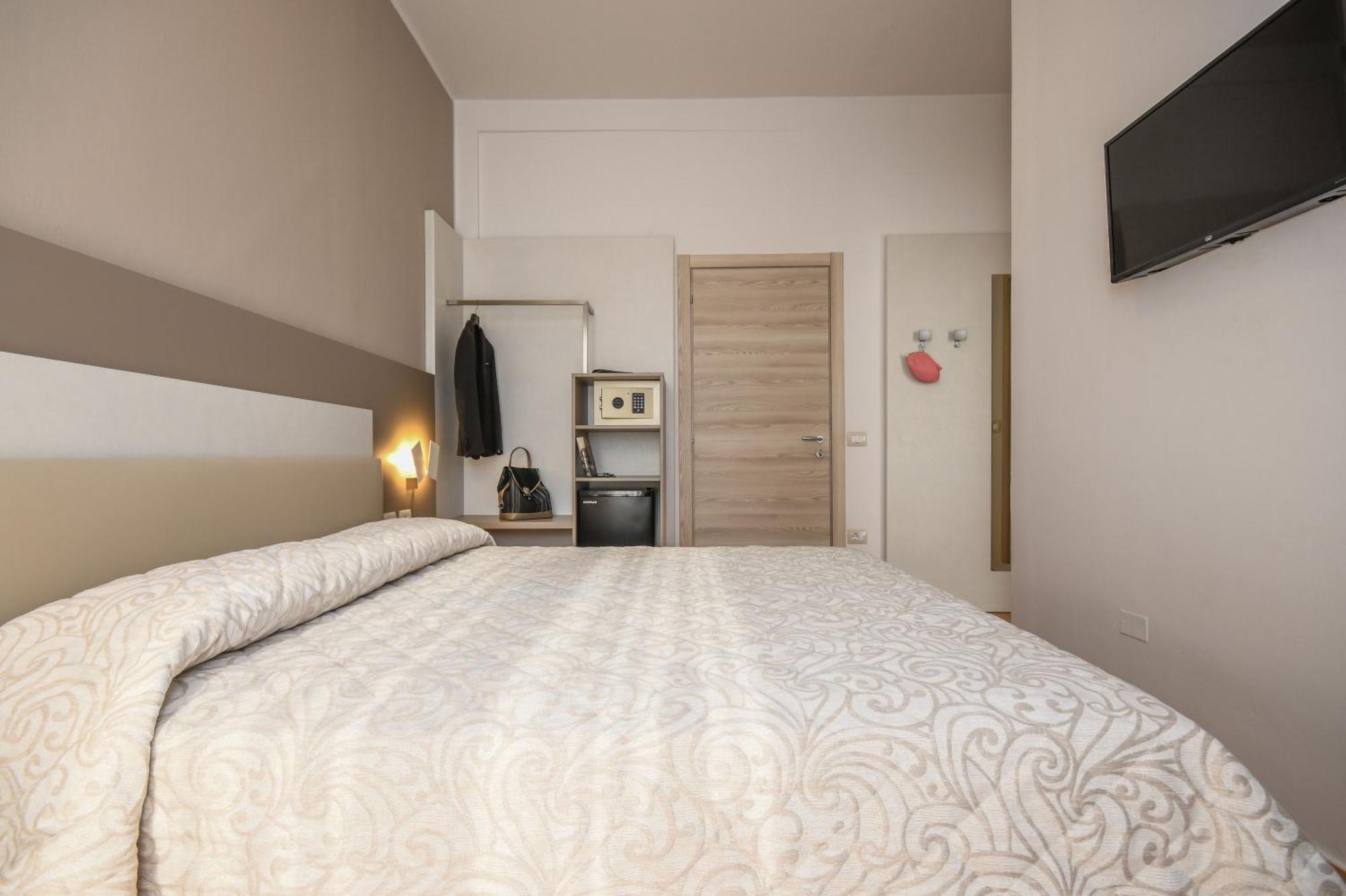 Hotel Riel Sirmione Esterno foto