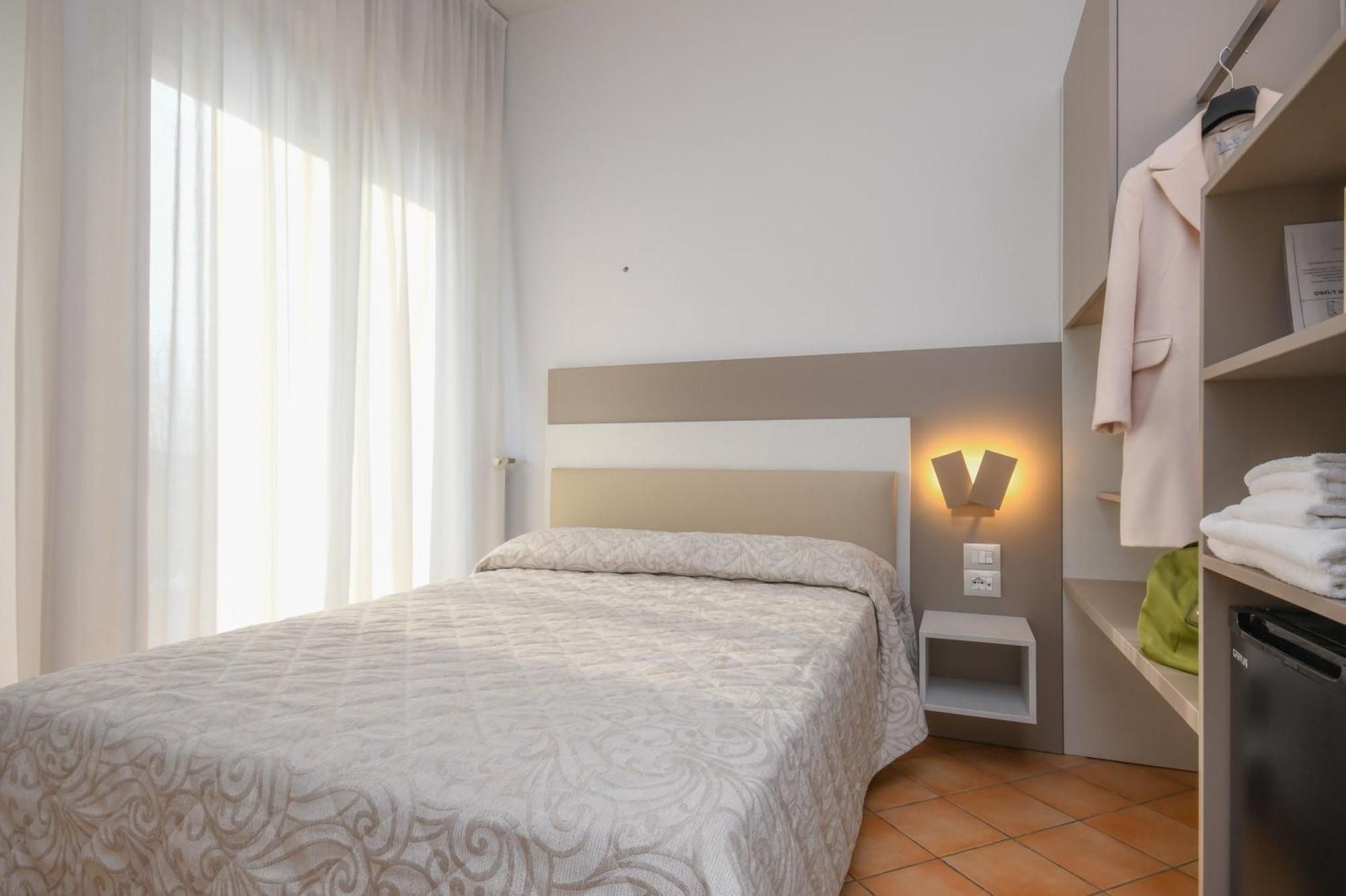 Hotel Riel Sirmione Esterno foto